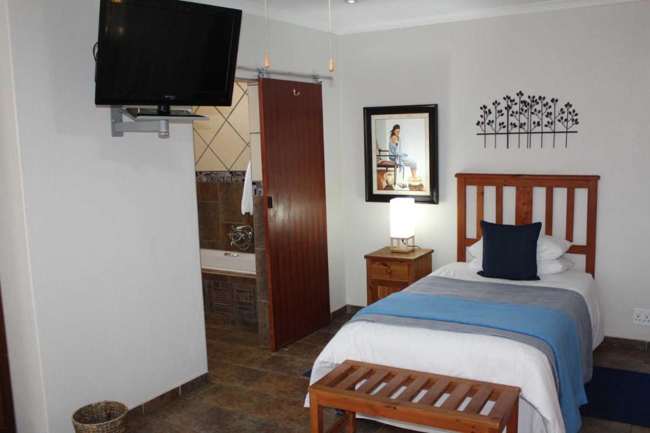 Ngwenya Boutique Hotel Lephalale ภายนอก รูปภาพ